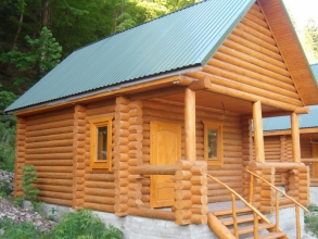 Budownictwo zamiejskiego domu z drewna