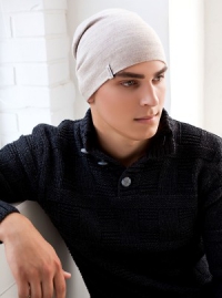 Korzystne ceny na męskie zimowe nakrycia głowy — hurt i detal