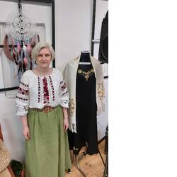 Ukraińska wyszywana koszula damska