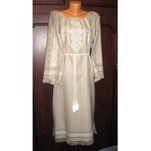 Sukienka handmade z białym haftem na szarym płótnie