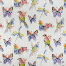 Dekoracyjna tkanka z dużymi pstrymi ptakami i motylami na białym Hiszpania 84643v1
