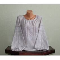 Koszulka damska z ażurową ręcznie haftowana
