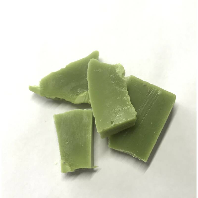 Пищевой парафин тепло-зелёного цвета, 1 кг