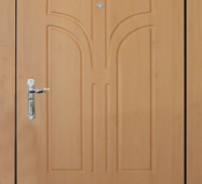 Pokrycie drzwi odporną na temperaturę folią